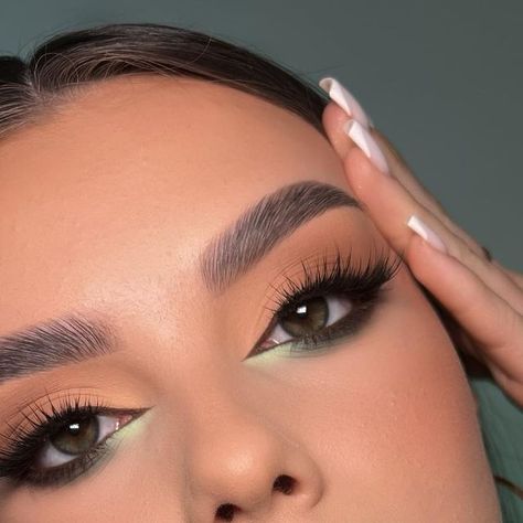 Sylwia Wąsik Make Up Artist on Instagram: "SOFT BROWN 🤎& GREEN ACCENT💚 Makijaż wykonany wspólnie z @beautyfactory_kamilawiatrowska 💚 Modelka @_miniskipper_ 🤎 . . #greeneyeshadow #browneyeshadow #makeuplooks #makeup #makeupcourse" Natural Makeup For Prom Green Dress, Green Soft Makeup, Forest Green Makeup Look, Natural Makeup Looks For Green Eyes, Pop Of Colour Eye Makeup, Green Makeup Brown Eyes, Soft Green Makeup, Sage Green Makeup, Wedding Makeup Green