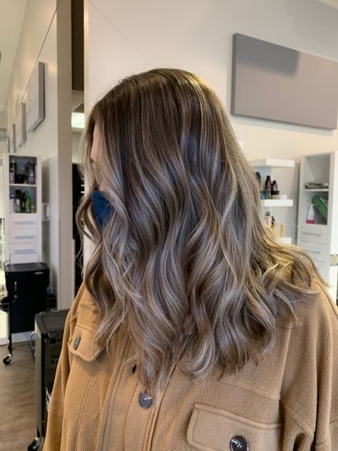 Light Ash Blonde Highlights On Dark Hair, Ash Brown Highlights On Brown Hair, Light Ash Brown Hair With Highlights, Ashy Bronde Balayage, Ash Blonde Highlights On Dark Hair, Ash Brown Hair With Highlights, Braun Hair, Ashy Balayage, Light Ash Brown Hair