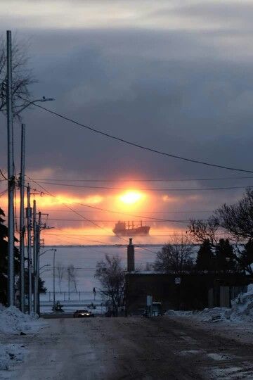 Thunder Bay Canada, Christmas Wallpaper Free, Thunder Bay, John Muir, Lake Superior, North Shore, Go Outside, Day Off, Beautiful Landscapes