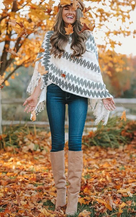 Caitlyn Covington Fall, Caitlin Covington Fall, Caitlyn Covington, Caitlin Covington, Boots For Fall, Winter Outfit, Winter Outfits, Fall Outfits, Outfit Ideas