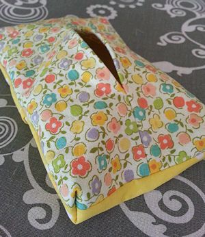 tissue package cover Tissue Cover Pattern, Fabric Tissue Holder, Pattern Free Sewing, Diy Tissue Box Cover, Sew Toys, Sewing Pattern Free, Pocket Tissue, Quilting Patchwork, Cotton Craft