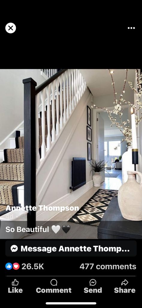 Black And White Hallway, Hall Ways Ideas, Modern Hallway Design, Beige Hallway, Landing Decor, House Staircase, Narrow Hallway Decorating, Home Hall Design, Hallway Designs