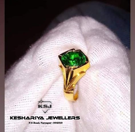 916 gold ring Green Stone Rings For Men Gold, Green Stone Ring Gold Men, Gold Ring Stone, Men Gold Ring, Ring For Men Gold, Stone Ring For Men, Man Gold Bracelet Design, Stone Rings For Men, Gold Stacking Rings Wedding