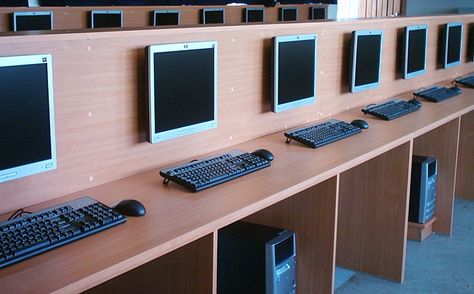 School Computer Lab Design, School Computer Room, Computer Lab Design, School Computer Lab, Lab Top, Computer Lab Classroom, Computer Center, Lab Design, Kids Computer