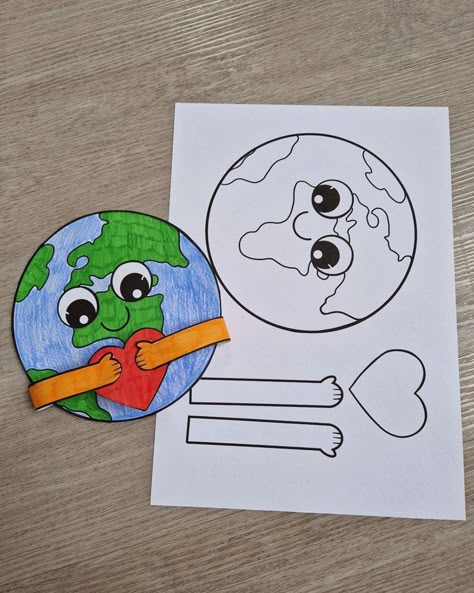 Den Zeme, First Grade Crafts, Prek Crafts, Earth Week, Preschool Crafts Fall, Earth Day Projects, Earth Craft, School Kids Crafts, Preschool Classroom Decor