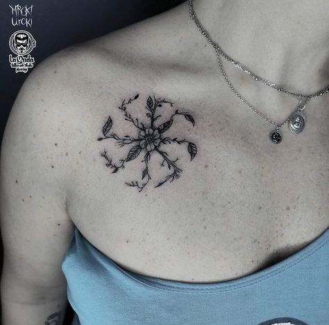 Russian Tattoo Traditional, Slavic Tattoo, Urban Tattoos, Russian Tattoo, Mythology Tattoos, Tattoos Ideas, Anime Tattoos, Tattoo Inspo, Compass Tattoo