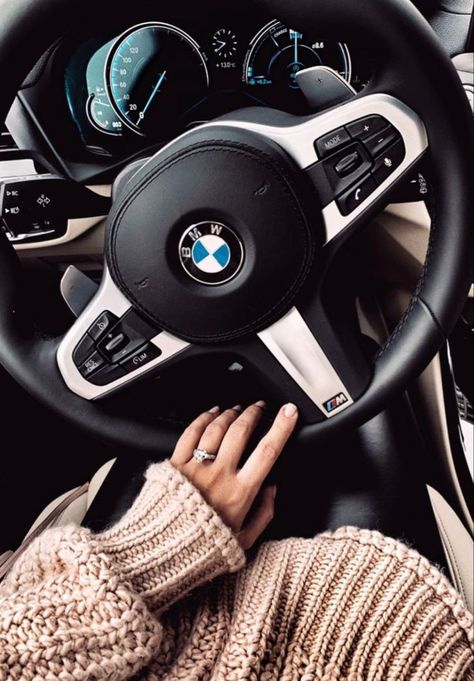 Bmw X6 Interior, Luxury Cars Bmw, Bmw Z4 M, Bmw Interior, Bmw Girl, Wish Board, Dream Cars Bmw, Girls Driving, Bmw Wallpapers