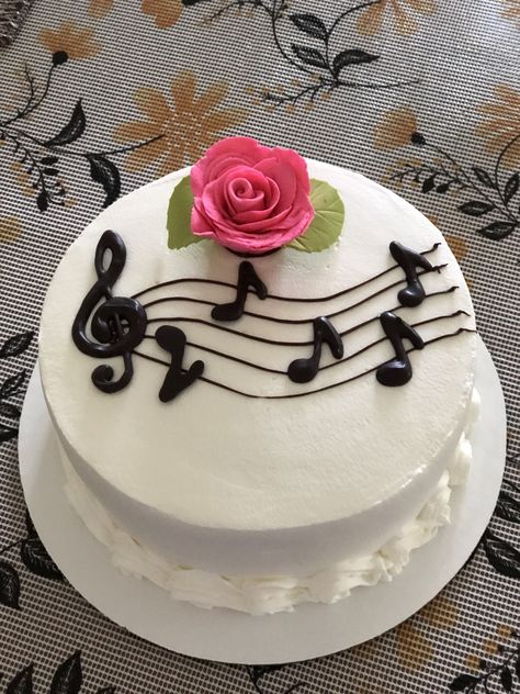 Bento Cake Music Design, Bolo Musical, Decor Tort, Music Themed Cakes, Sheet Cake Designs, Simple Cake Designs, Candy Recipes Homemade, Crazy Cakes, Special Cake