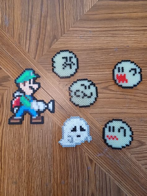 Luigi's Mansion Perlers Luigi's Mansion, Perler Crafts, Fuse Beads, Perler Beads, Beading Patterns, Beads, Pattern