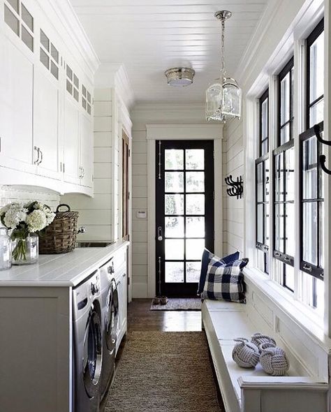 Cecelia (@thewelldressedhouse) • Instagram photos and videos Mud Room Laundry Room Combo, Mudroom Ideas Diy, Modern Farmhouse Laundry Room, Jewerly Holders, Laundry Room Colors, Laundry Room Storage Shelves, White Laundry Rooms, Room Storage Diy, Mudroom Entryway