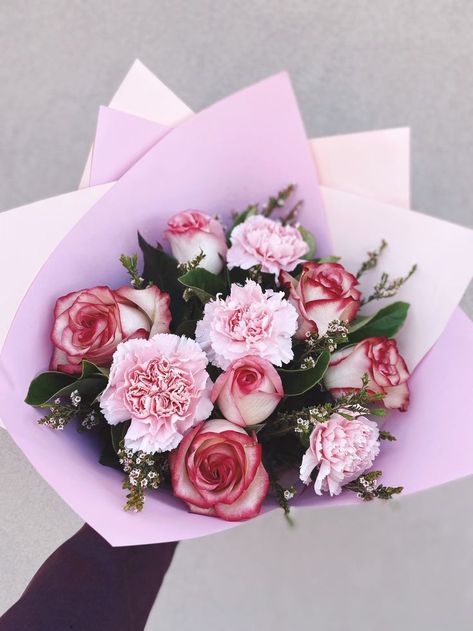 Hello Melbourne 🙂 Here is today's custom bouquet is a mix of Carnations, Roses, and Thryptomene😍 - - #custombouquet #melbourneflowerdelivery #floristmelbourne #onlinefloristmelbourne #onlineflowerdelivery #melbourneflorist #flowerdeliverymelbourne #samedayflowerdelivery #sendflowersmelbourne #flowerbouquetmelbourne #orderflowersnow #carnations #roses #flowerbouquet Carnation Bouquet, Online Flower Delivery, Fresh Flower Bouquets, Online Florist, Custom Bouquet, Carnation Flower, Same Day Flower Delivery, Send Flowers, Fresh Flower