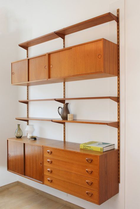 Listed on VNTG.com: Vintage modular Teak Wall Unit by Kai Kristiansen for FM Möbler | #vntg #vintage Teak Wall Unit, Wall Storage Unit, Kai Kristiansen, Teak Wall, Wall Unit, Vintage Design, Teak, The Unit, Wall