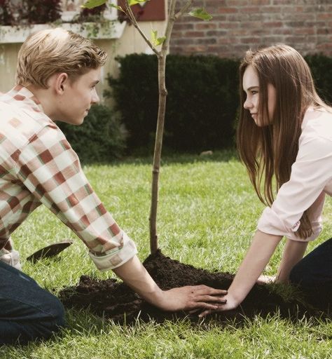 FLIPPED<3 Amé el libro y la peli Flipped Movie, Romcom Movies, End Of The Rainbow, I Love Cinema, Funny And Cute, It's Funny, Movie Couples, Romantic Movies, Love Movie