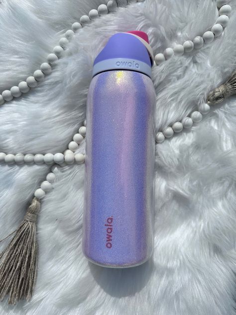 Custom Blossom Bunny Owala with transparent glitter Blossom Bunny Owala Bottle, Preppy Owala Water Bottle, Cute Owala Water Bottle, Owala Water Bottles, Cute Water Bottles Aesthetic, Trendy Things To Buy, Preppy Water Bottle, Mini Stanley, Owala Water Bottle