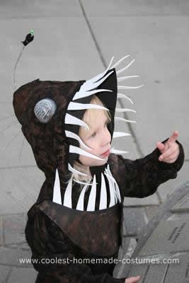 Homemade Angler Fish Costume: This costume is homemade and is of an angler fish. Many people don't know what that is so I often reference the movie Finding Nemo where the scary fish Angler Fish Costume, Hiccup Costume, Toothless Costume, Halloween Costume Patterns, Fish Costume, Diy Costumes Kids, Dragon Costume, Dragon Trainer, Boy Halloween Costumes