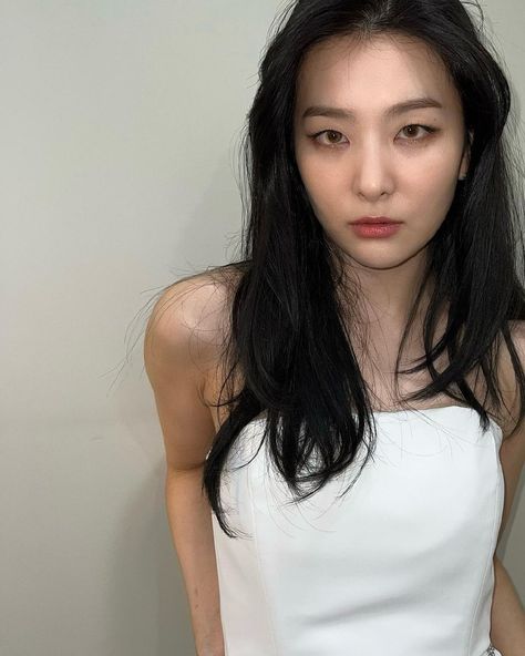 Seulgi Instagram, Kang Seul-gi, Yumeko Jabami, Kang Seulgi, Red Velvet Seulgi, Girl Cakes, Kpop Girl Groups, Instagram Update, Korean Girl