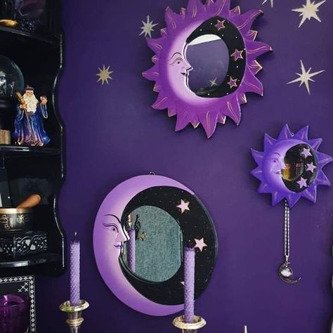 Glory Box Aesthetic, Purple House Interior Ideas, Whimsy Goth Bedroom, Goth Bedroom, Purple Room, Decor Ideas Bedroom, Whimsy Goth, Slaap Lekker, Dreamy Room