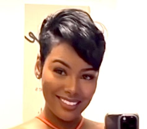 Short Pixie Cut Black Women Quick Weave, Funky Pixie Cut Fine Hair, Black Ladies Haircut Styles 2022, Janet Jackson Short Hairstyles, Short Hairstyle Blackwomen Pixies, Anita Baker Haircut Styles 2022, Layered Pixie Cut, Short Weave Hairstyles, Sassy Haircuts