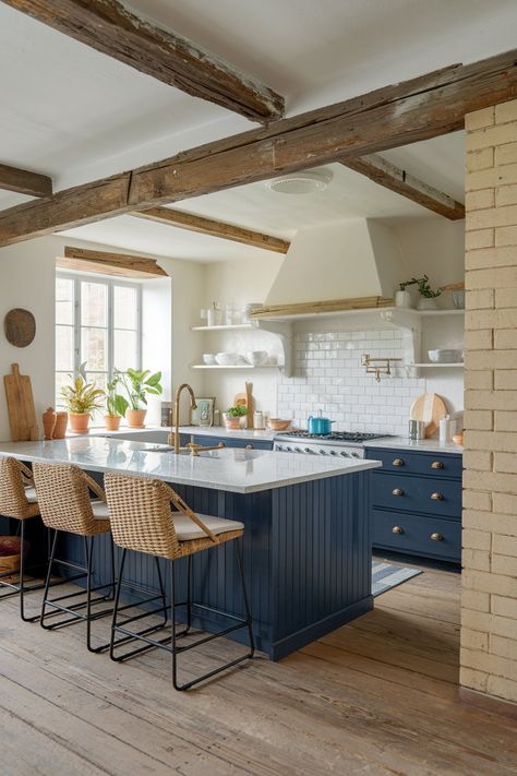 13 Coastal Farmhouse Kitchen Designs You Will Love! – My Kitchen Inspo Kitchens With No Upper Cabinets Ideas, Kitchens With No Upper Cabinets, Kitchen With No Upper Cabinets, Coastal Farmhouse Kitchen Decor, Painted Brick Backsplash, Farmhouse Kitchen Designs, No Upper Cabinets, Brick Backsplash Kitchen, Coastal Farmhouse Kitchen