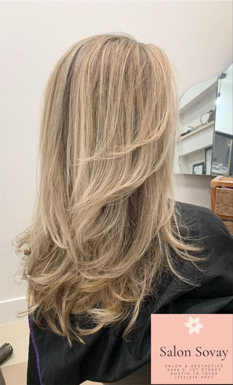 Medium Length Hair With Lots Layers, Haircut Inspiration Mid Length Layers, Blonde Lots Of Layers, Sliced Highlights Blonde, Layered Blonde Highlighted Hair, Mid Length Hair Lots Of Layers, Hair With A Lot Of Layers, Layered Hair With Side Part, A Lot Of Blonde Highlights