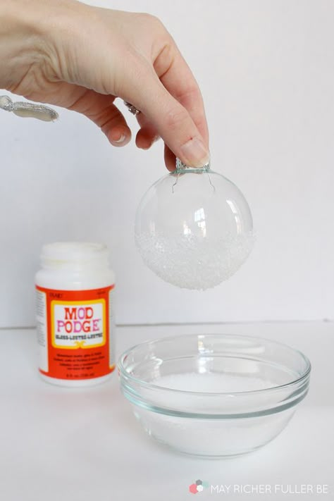 May Richer Fuller Be: "Snow" Dipped Glass Ball Ornaments Glass Ball Ornaments Diy, Diy Decoupage Christmas Ornaments, Glass Ornaments Diy, Clear Ornament Balls, Cricut Ornaments, Diy Christmas Ball, Homemade Christmas Tree, Clear Christmas Ornaments, Clear Glass Ornaments