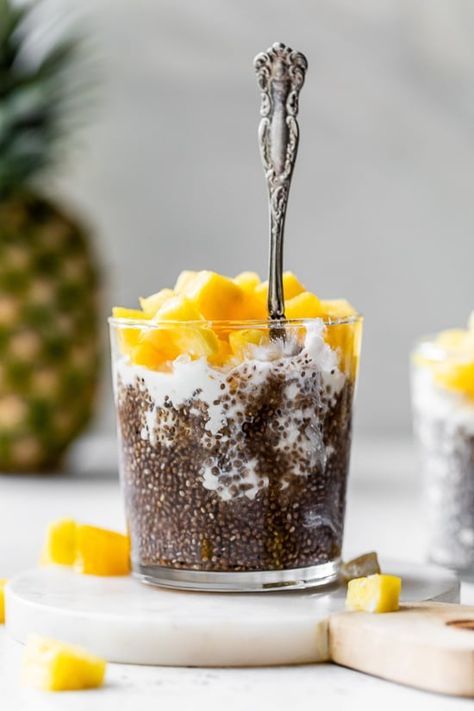 Pineapple Chia with Cottage Cheese Skinnytaste Breakfast, Keto Chia Seed Pudding, High Protein Vegetarian Breakfast, Cottage Cheese Breakfast Bowl, Cottage Cheese Breakfast, Chia Breakfast, Protein Vegetarian, Chia Seed Recipes Pudding, Chia Seed Recipes