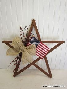 patriotic july 4th scrap wood star wreath alternative, crafts, patriotic decor ideas, seasonal holiday decor, wreaths American Flag Crafts, Wreath Alternative, Star Wreath, Wood Stars, Patriotic Crafts, Patriotic Stars, Wooden Stars, 4th Of July Decorations, Patriotic Holidays