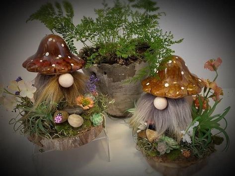 Garden Gnomes Diy, Gnomes And Mushrooms, Mushrooms Decor, Ceramic Mushrooms, Garden World, Winter Wreath Diy, Teacup Crafts, Mushroom Crafts, Faux Hair