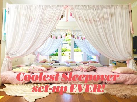 NOT MY PICTURES! I hope you guys can use these sleepover set-ups sometime! Indoor Glamping, Picnic Parties, Pop Star Party, Boho Themed Party, Birthday Sleepover Ideas, Glamping Birthday, Slumber Party Birthday, Vintage Garden Parties, Glamping Party