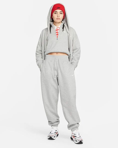 Nike Sportswear Phoenix Fleece Women's High-Waisted Oversized Tracksuit Bottoms. Nike GB Oversized Tracksuit, Nike Leggings Women, Nike Running Pants, Grey Nike Joggers, Black Nike Sweatpants, Grey Nike Sweatpants, Nike Sportswear Phoenix Fleece, Fleece Pants Women, Nike Tracksuit