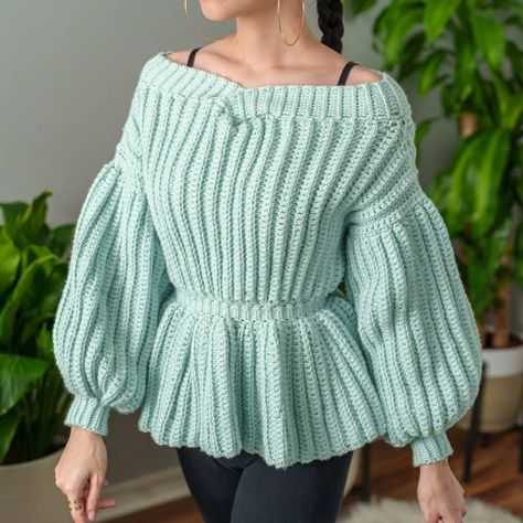 "Peplum sweater pattern available now! ✨" Peplum Sweater Pattern, Peplum Top Outfits, Sweater Tutorial, Cotton Lace Tops, Peplum Sweater, Fashion Crochet, Hoodie Pattern, Crochet Bralette, Your Crochet