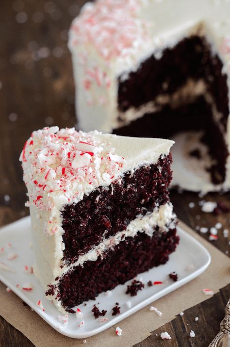 Peppermint Ganache, Christmas Fare, Chocolate Peppermint Cake, Peppermint Dessert, Peppermint Recipes, Peppermint Cake, Frosting Cake, Peppermint Extract, Peppermint Cream