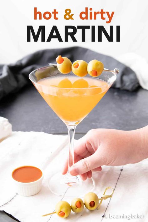 Spicy Martini, Dirty Martini Vodka, Dirty Martini Recipe, Martini Ingredients, Gf Food, Spicy Cocktail, Olive Juice, Olive Recipes, Vodka Martini