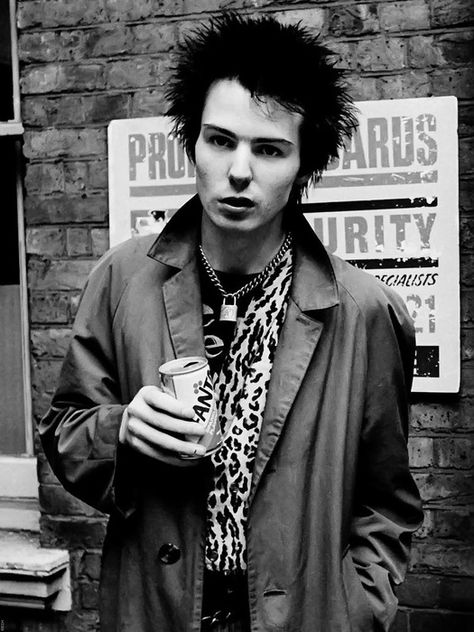 Chicas Punk Rock, Sid And Nancy, British Punk, Punks Not Dead, Sid Vicious, The Clash, Black Stains, Post Punk, Guitar Lessons