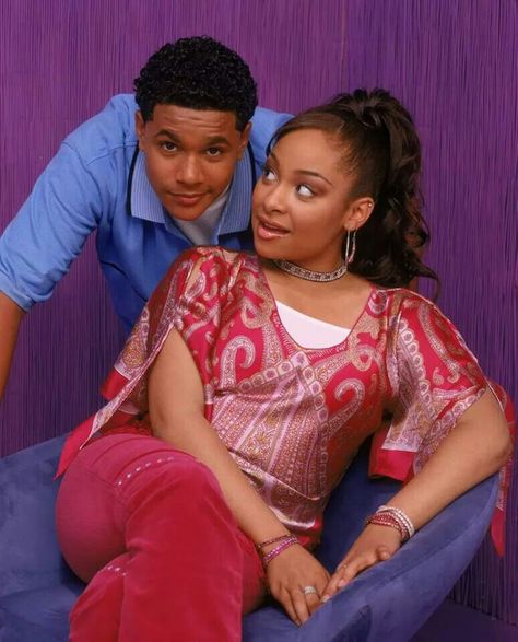 Raven and boyfriend Devon from sitcom. RAVEN That's So Raven Aesthetic, Raven Outfits, Kim And Ron, So Raven, Raven Symone, The Cheetah Girls, Ravens Home, That's So Raven, Disney Queens