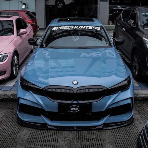 Bmw Wrapped, Bmw Build, Blue Bmw, Luxury Cars Bmw, Nike Wallpapers, Funny Car Decals, Serie Bmw, Bmw Girl, Futuristic Shoes