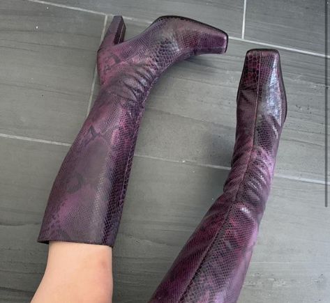 Boots Aesthetic, Pointy Boots, Purple Snake, Purple Boots, Mazzy Star, Boots Vintage, Aesthetic Fits, Walk This Way, Charles David