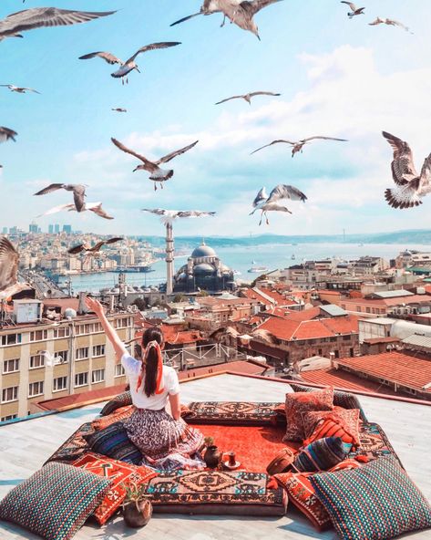 Istanbul, Turkey 5-Day Itinerary & Travel Guide | Through Kelsey's Lens Istanbul Travel Guide, London Travel Guide, Istanbul Turkey Photography, Turkey Travel Guide, Istanbul Photography, Istanbul Travel, Turkey Travel, Future Travel, Foodie Travel