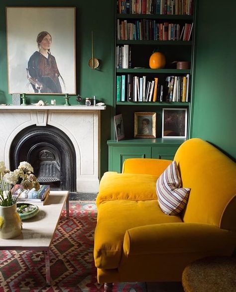 Green and Yellow Colour Combo Yellow Living Room Color Scheme, Green Yellow Living Room, Dark Green Living Room, Yellow Decor Living Room, Green Living Room Decor, Gold Sofa, Yellow Sofa, Yellow Living Room, Living Room Color Schemes