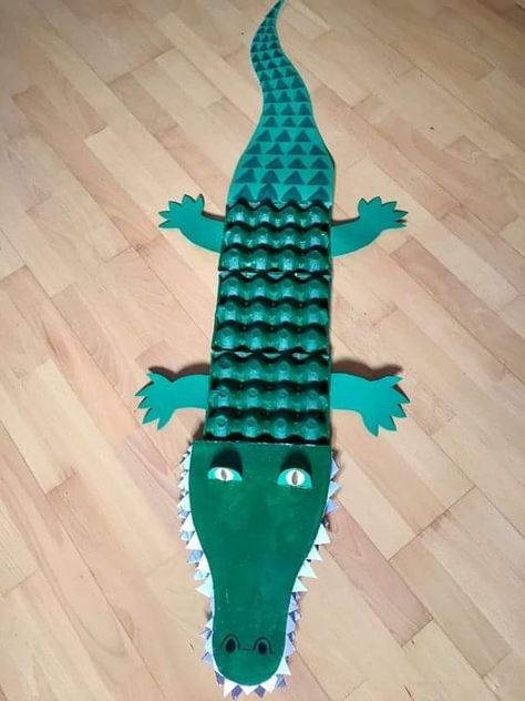 Safari Themed Crafts, The Great Jungle Journey Vbs Decorations, Jungle Kindergarten, Jungle Theme Decoration Ideas, Jungle Theme Crafts, Kindergarten Safari, Jungle Theme Decor, Crocodile Craft, Jungle Themed Party