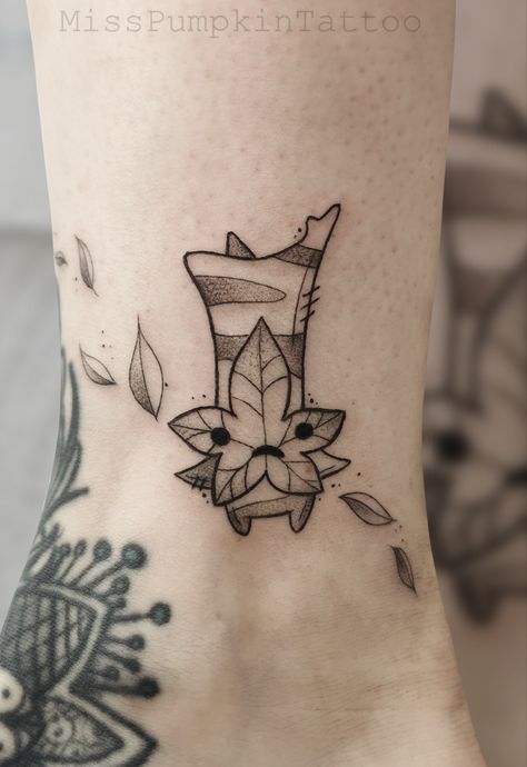 Tattoo Ideas Legend Of Zelda, Zelda Rupees Tattoo, Korok Zelda Drawing, Korok Seed Tattoo, Matching Zelda Tattoos, Zelda Flash Tattoo, Emporers New Groove Tattoo, Princess Zelda Tattoo, Zelda Fairy Tattoo