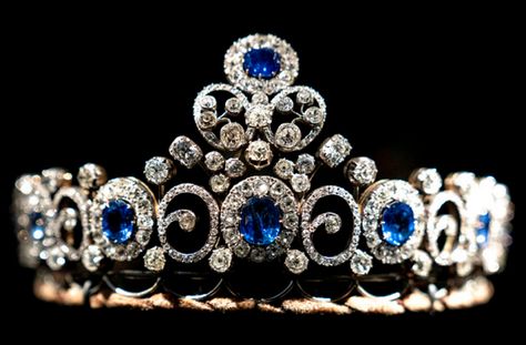 Queen Alexandrine's Russian Sapphire Tiara on Display | The Court Jeweller Sapphire Tiara, Royal Crown Jewels, Handmade Tiaras, Russian Jewelry, Royal Crowns, Royal Tiaras, Crown Tiara, Diamond Crown, Royal Jewels