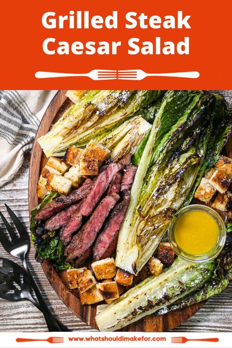 An amped up version of the classic, this grilled steak caesar salad has a smoky charred flavor and an amazing crunch that pairs deliciously with juicy, grilled steak. A perfect summer meal! Flank Steak Salad, Grilled Romaine Salad, Grilled Romaine, Summertime Salads, Salad Recipes Healthy Easy, Romaine Salad, Caesar Salad Recipe, Summer Meal, Catering Food