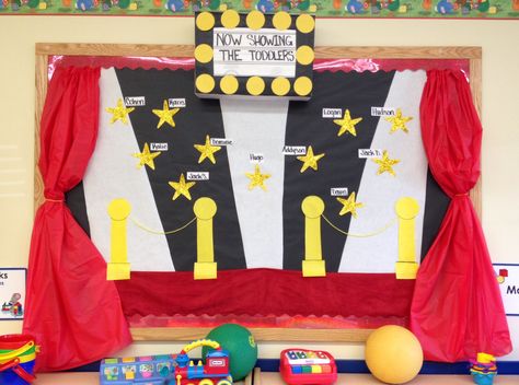 Big City / Hollywood Theme Bulletin Board Red Carpet Bulletin Board Ideas, Broadway Bulletin Board, Bulletin Board Library, Toddler Daycare Rooms, Hollywood Classroom, School Wide Themes, Class Bulletin Boards, Red Carpet Theme, Student Orientation