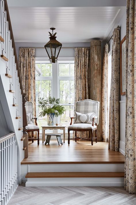 Rustic Window Treatments, Sarah Richardson Design, Curtains Decor, Sarah Richardson, House Paint Interior, Rustic Window, Farmhouse Curtains, Beautiful Houses Interior, Farmhouse Bedroom