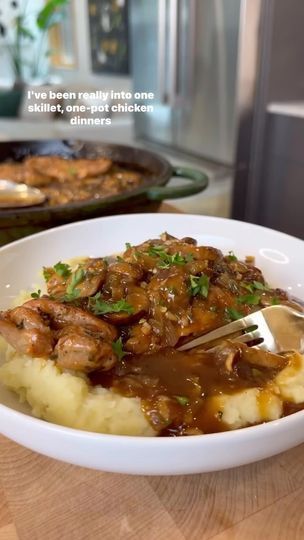 5.5K reactions · 2.2K shares | SKILLET CHICKEN THIGHS WITH MUSHROOM GRAVY By @olivia.adriance ✨ Warm, cozy, and comforting - this is one of the BEST dishes I’ve made! It’s so easy and requires such minimal cleanup that it’s even worthy of being a weeknight meal. I served it was my dairy-free mashed sweet potatoes (I used white, “Hannah”, sweet potatoes this time) and it was “eat it while standing up before its remotely cooled” good 🤣  Ingredients:  6 chicken thighs, boneless and skinless  4 tbsp avocado oil 1 small onion, diced 1 lb baby bella mushrooms, sliced thick  2 cloves of garlic, minced 2-3 tbsp fresh thyme leaves, roughly chopped 2 cups chicken broth 2 tbsp tamari 2 tbsp arrowroot starch (or thickener of choice) salt and pepper to season   Directions:  Heat a large skillet over m Skillet Chicken Thighs, Chicken Thighs Mushrooms, Baby Bella Mushrooms, One Pot Chicken, Mushroom Gravy, Mushroom And Onions, Cooking For Two, Skillet Chicken, Mashed Sweet Potatoes