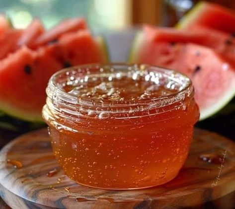 Watermelon Honey, Watermelon Jam, Cream Cheese Sausage Balls, Homemade Strawberry Lemonade, Cinnamon Roll Cheesecake, Watermelon Juice, Honey Recipes, Delicious Bread, Strawberry Lemonade