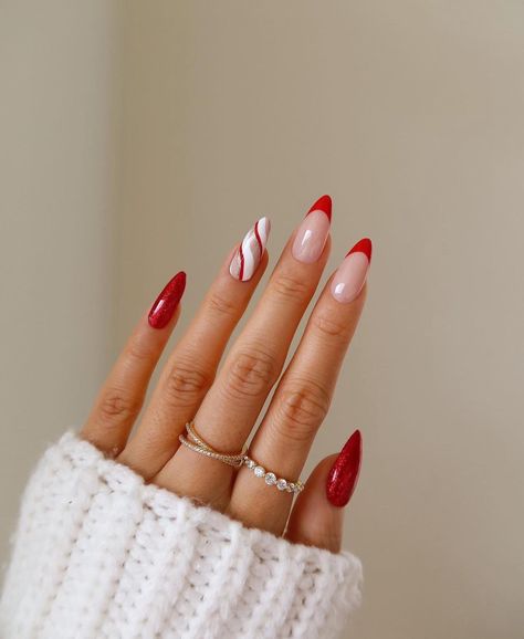 Candy Cane Nails, Red Christmas Nails, Winter Nails Acrylic, Christmas Gel Nails, Christmas Nails Acrylic, Acrylic Nails Coffin Short, Festival Nails, Xmas Nails, Short Acrylic Nails