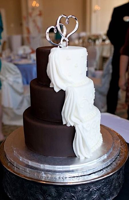 Wedding Cake Half Chocolate, Superhero Wedding Cake, Brown Wedding Cakes, Half Cake, Cake Wrecks, White Cake Recipe, Chocolate Wedding, Chocolate Wedding Cake, Amazing Wedding Cakes