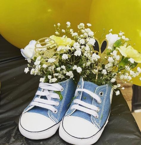 Harry Potter Baby Shower, Harry Potter Baby, Baby Shower Centerpieces, Lil Baby, Baby Sneakers, Boys Sneakers, Baby Shower Theme, Girl Shower, Baby Party